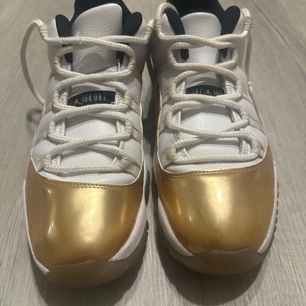 Jordan Kids White And Gold Sneakers